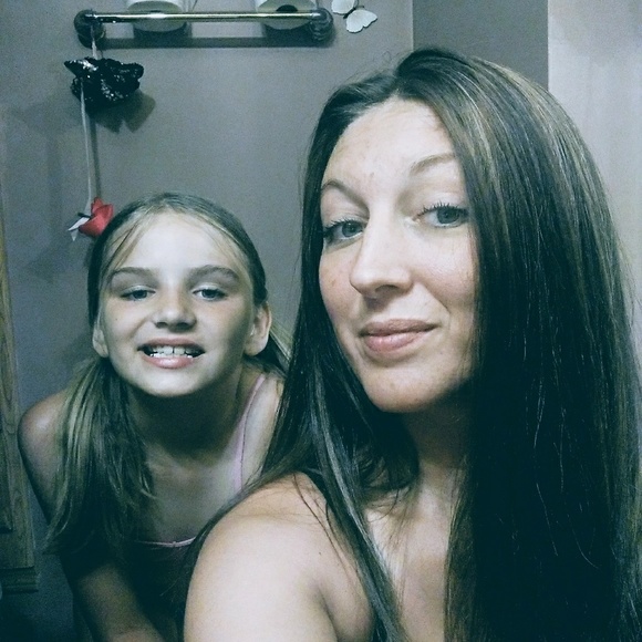 Meet your Posher, Heather - Picture 1 of 1